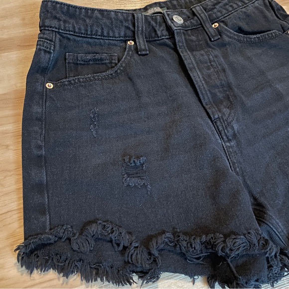 Wild Fable Highest Rise Black Cut Off Shorts Size 2 Denim Distressed Accents - Picture 2 of 9